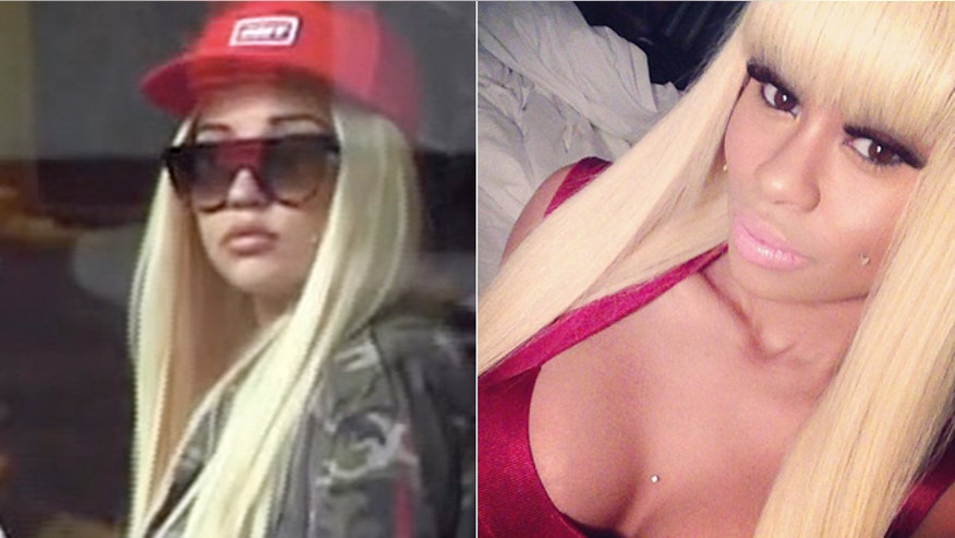 Amanda Bynes and Chyna Blac 660 ET.jpg